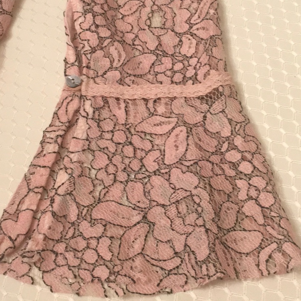 BLUSH PINK LACE DRESS  last one - Picture 5 of 7